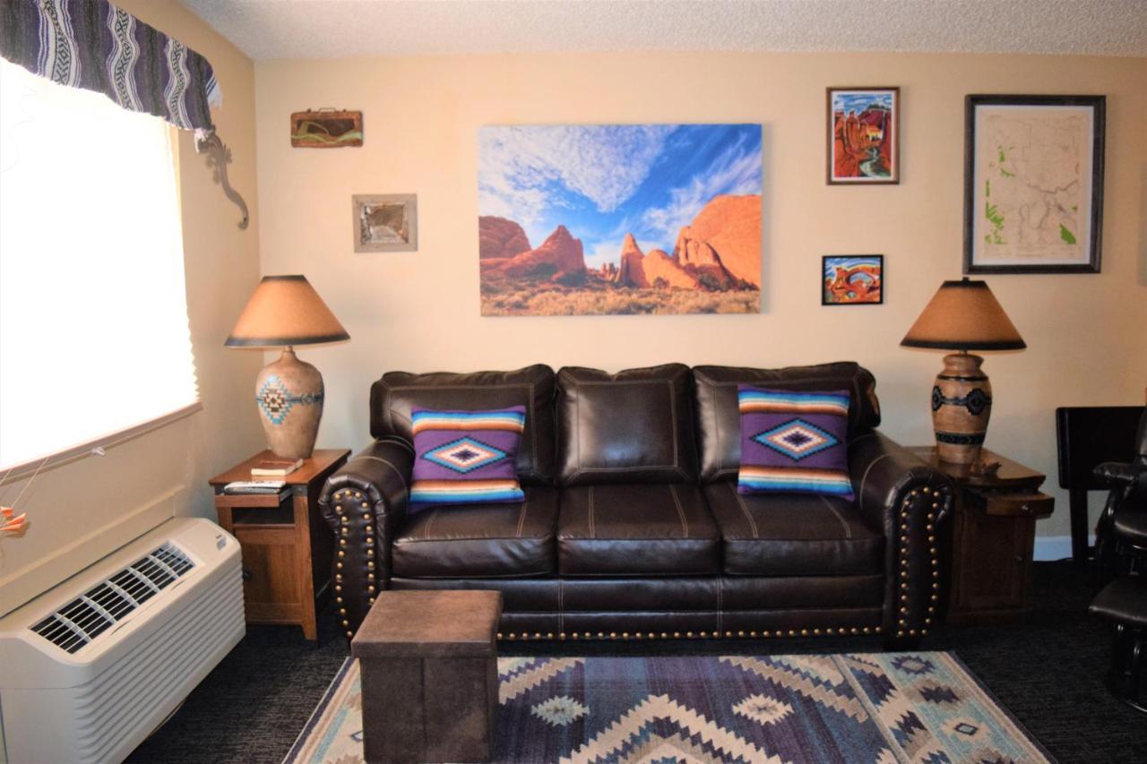 St Dane'S Desert Juniper Cabin Villa Moab Exterior foto